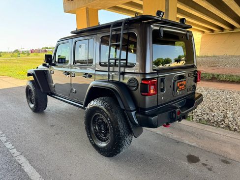 Used 2018 Jeep Wrangler Unlimited Rubicon AWD/4WD image 5