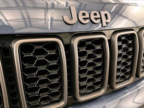 Used 2021 Jeep Grand Cherokee 80th Anniversary w/ Quick Order Package 28K 80th image 29