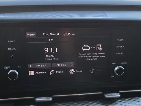 Used 2022 Kia Carnival LX image 24