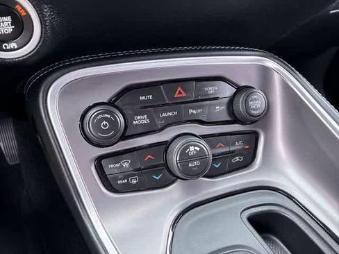 Used 2022 Dodge Challenger R/T Scat Pack RWD image 39
