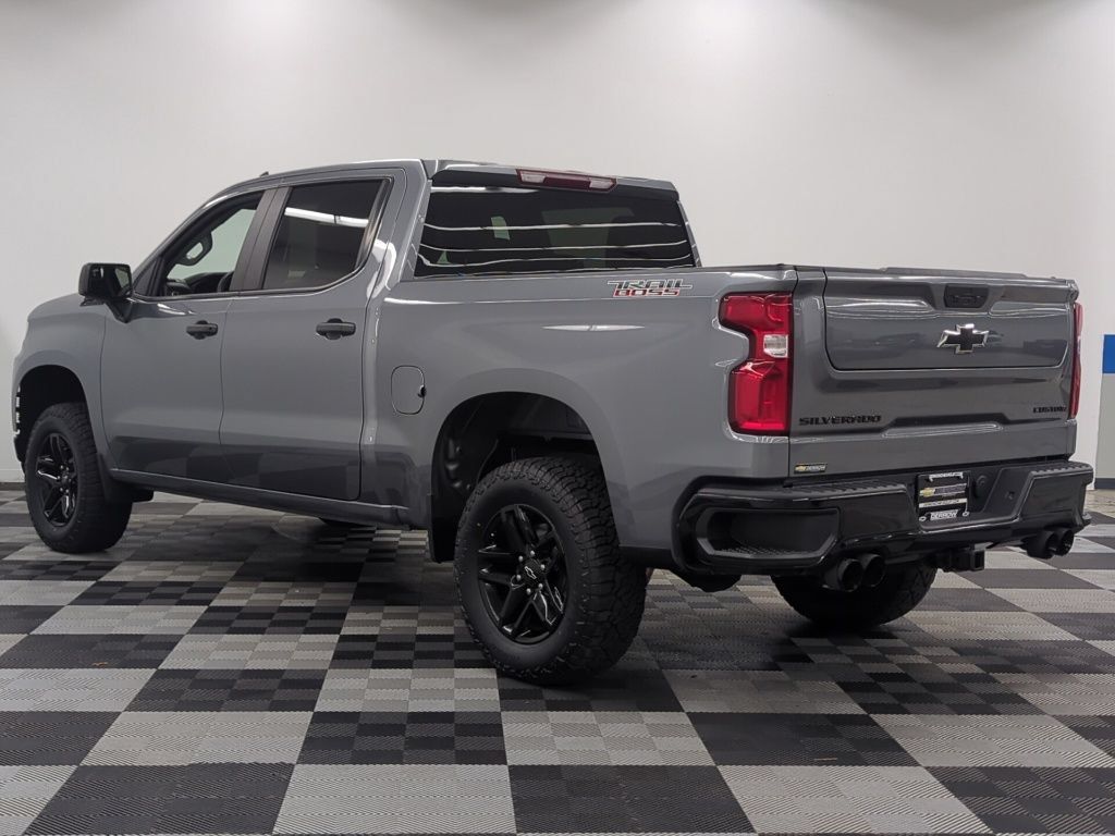 Used 2022 Chevrolet Silverado 1500 Custom Trail Boss AWD/4WD image 5