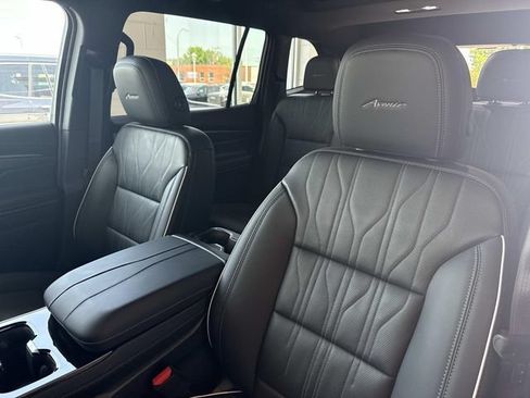 Used 2026 Buick Enclave Avenir w/ Super Cruise Package AWD/4WD image 21