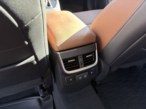 Used 2021 Subaru Outback Touring XT image 31