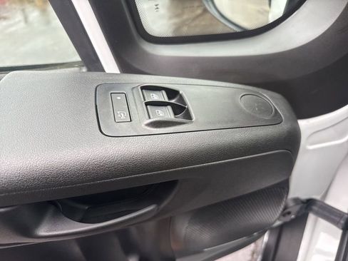 Used 2024 RAM ProMaster 2500 FWD image 13