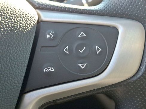 Certified 2023 GMC Acadia SLE w/ Driver Convenience Package image 18