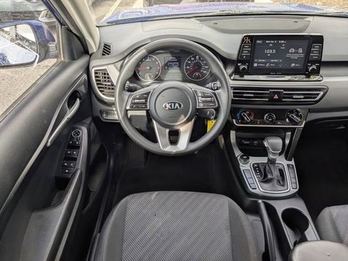 Certified 2021 Kia Seltos LX image 15