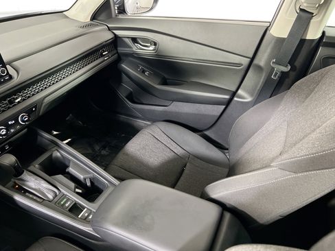 Used 2023 Honda Accord EX image 22