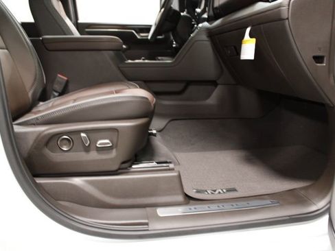 New 2026 GMC Sierra 2500 Denali w/ Denali Reserve Package image 27