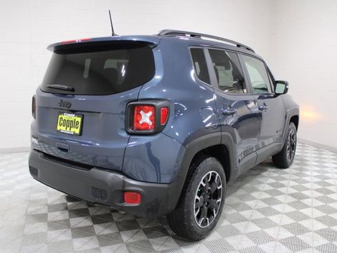 Used 2023 Jeep Renegade Latitude image 10