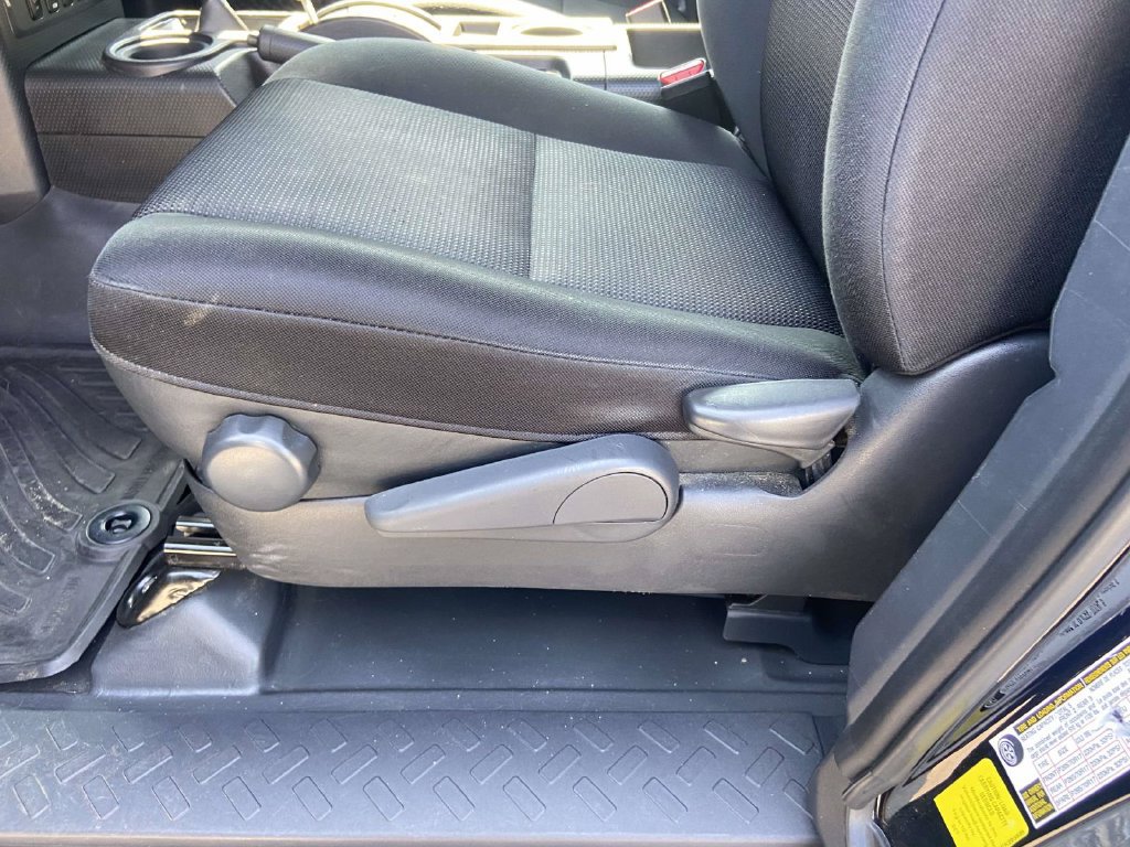 Used 2014 Toyota FJ Cruiser 4WD w/ Upgrade Package image 15