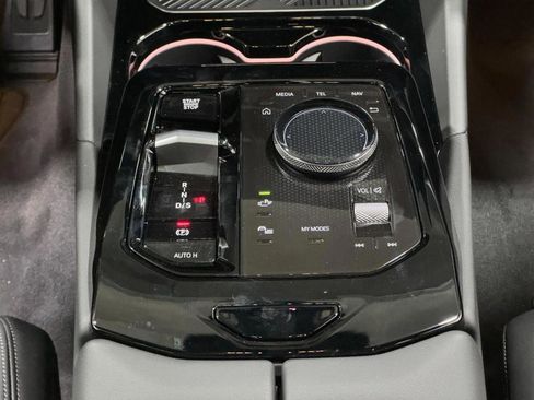 New 2026 BMW 530i xDrive w/ M Sport Package image 15