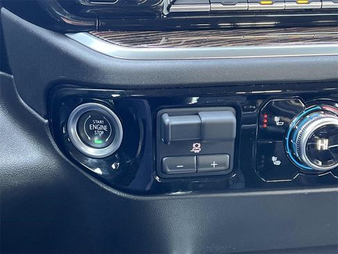 Used 2022 GMC Sierra 1500 Elevation w/ Elevation Premium Package image 21