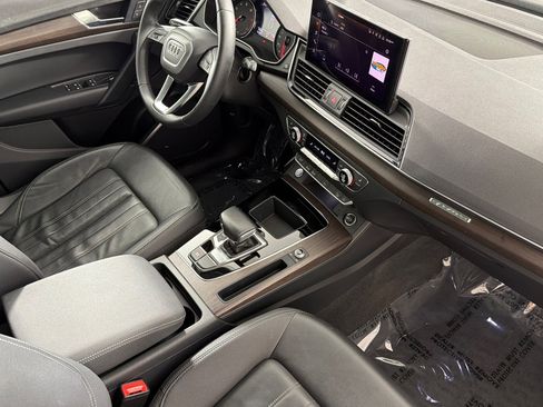 Used 2023 Audi Q5 2.0T Premium w/ Convenience Package AWD/4WD image 15