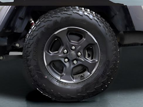 Used 2020 Jeep Gladiator Rubicon AWD/4WD image 10