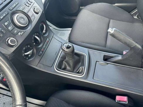 Used 2012 MAZDA MAZDA3 i Touring FWD image 18