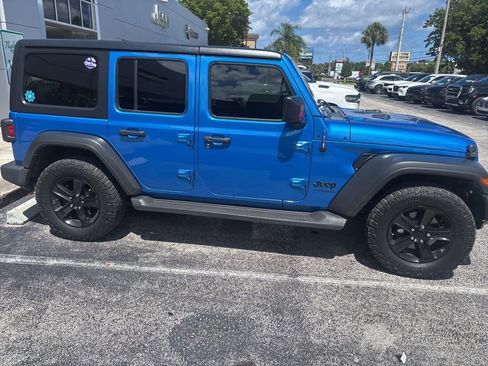 Used 2021 Jeep Wrangler Unlimited Sport AWD/4WD image 2
