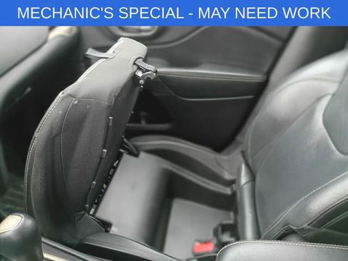 Used 2015 Jeep Cherokee Limited AWD/4WD image 11