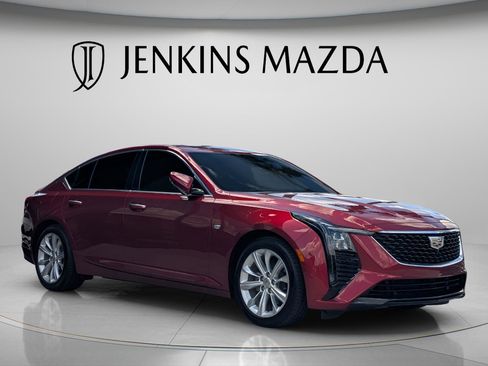 Used 2025 Cadillac CT5 Premium Luxury RWD image 2