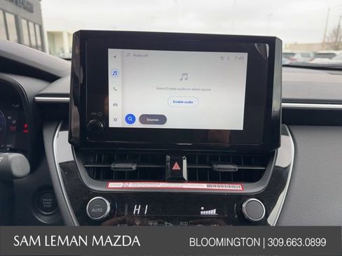 Used 2026 Toyota Corolla Cross LE image 17