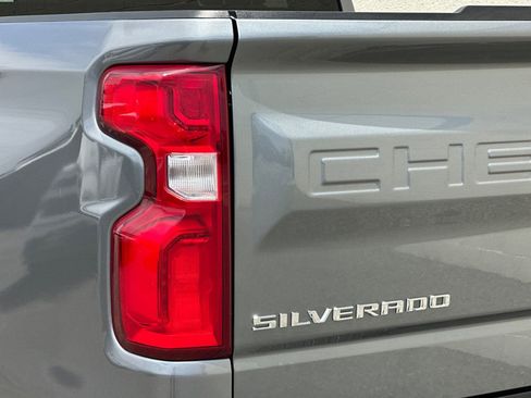 Certified 2021 Chevrolet Silverado 1500 Custom RWD image 34