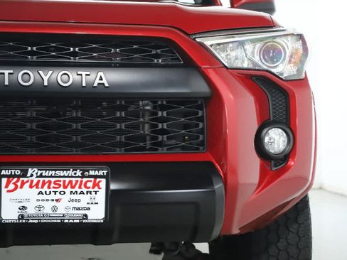 Used 2017 Toyota 4Runner TRD Pro AWD/4WD image 7