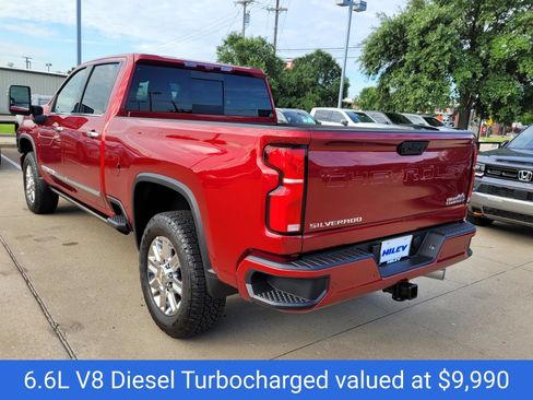 New 2026 Chevrolet Silverado 2500 High Country w/ High Country Premium Package AWD/4WD image 3