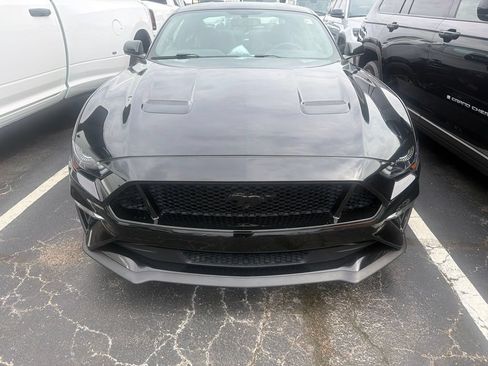 Used 2020 Ford Mustang GT w/ Black Accent Package RWD image 6