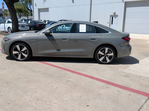 Used 2025 Audi A5 2.0T Premium Plus w/ Premium Plus AWD/4WD image 7