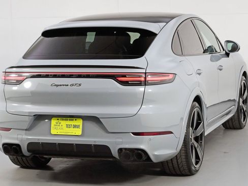 Used 2022 Porsche Cayenne GTS image 57