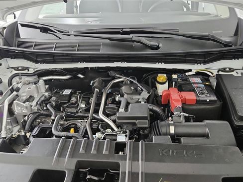 Used 2025 Nissan Kicks SV image 35