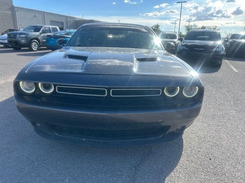 Used 2017 Dodge Challenger R/T RWD image 4