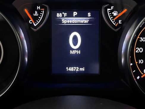 Used 2018 Jeep Wrangler Sport AWD/4WD image 19