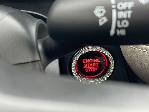 Used 2024 Honda HR-V LX image 15