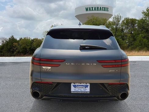 Used 2023 Genesis GV70 3.5T Sport w/ Sport Advanced Package AWD/4WD image 4
