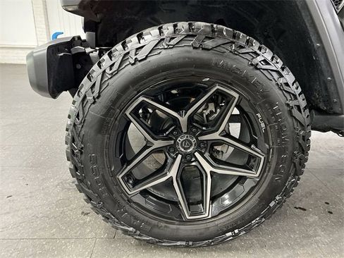 Used 2024 Jeep Wrangler Unlimited Rubicon 4xe w/ Convenience Group image 32
