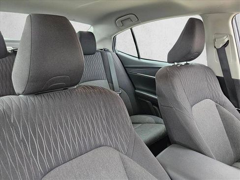 Used 2025 Toyota Camry LE image 22