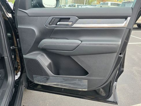New 2026 GMC Terrain Elevation w/ Elevation Premium Package AWD/4WD image 32