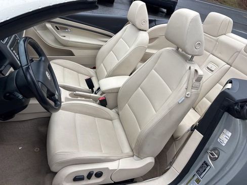Used 2009 Volkswagen Eos Komfort image 16