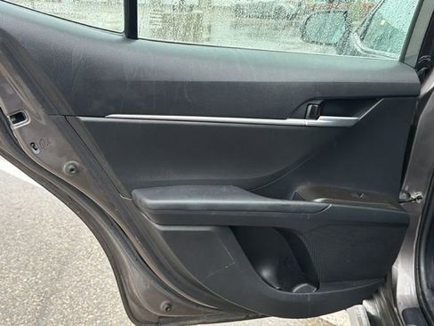 Used 2023 Toyota Camry SE image 33