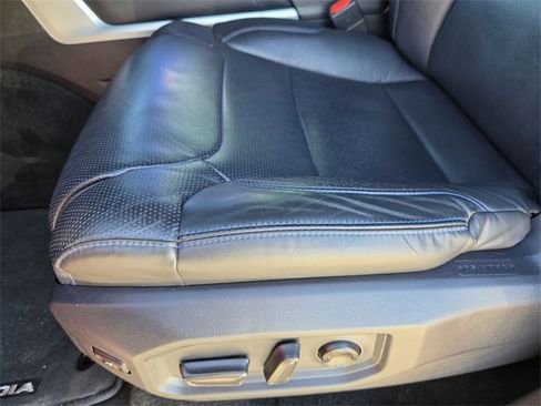 Used 2025 Toyota Sequoia Platinum image 19