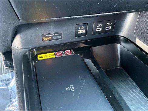 Used 2025 Toyota Camry LE FWD image 32