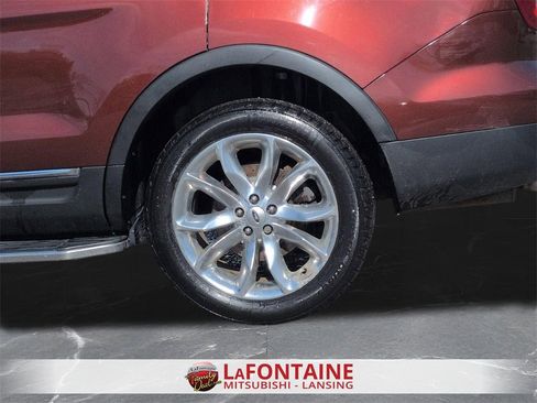 Used 2015 Ford Explorer XLT w/ Equipment Group 202A image 30