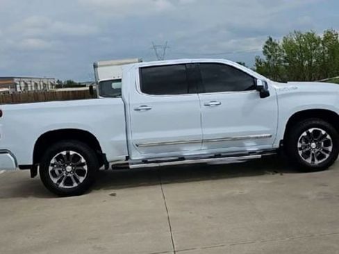 New 2026 Chevrolet Silverado 1500 High Country w/ Technology Package AWD/4WD image 9