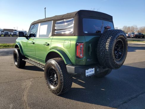 Used 2022 Ford Bronco Outer Banks image 2
