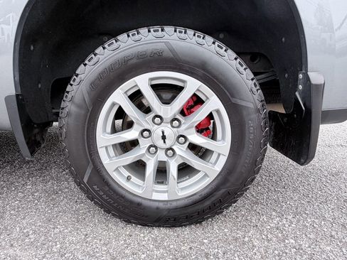 Used 2022 Chevrolet Silverado 1500 RST AWD/4WD image 33