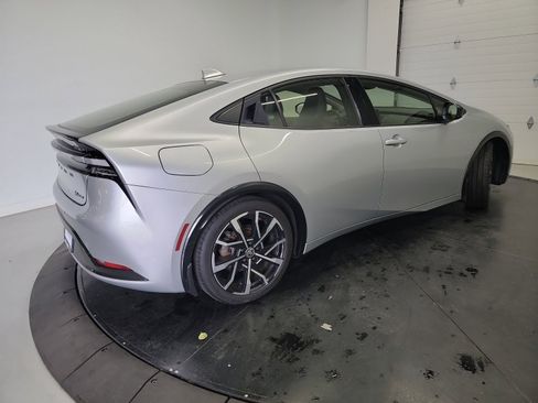 Used 2023 Toyota Prius Prime FWD image 9