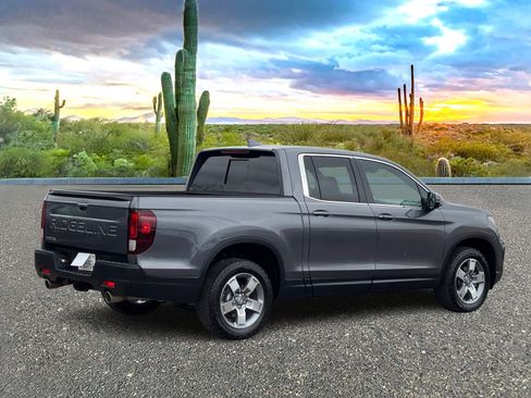 Used 2025 Honda Ridgeline RTL image 5