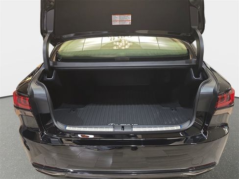 New 2026 Lexus LS 500 AWD image 12