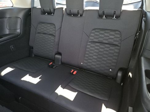 Used 2024 Nissan Pathfinder SV image 28