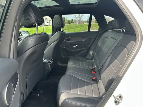 Used 2022 Mercedes-Benz GLC 300 4MATIC image 20
